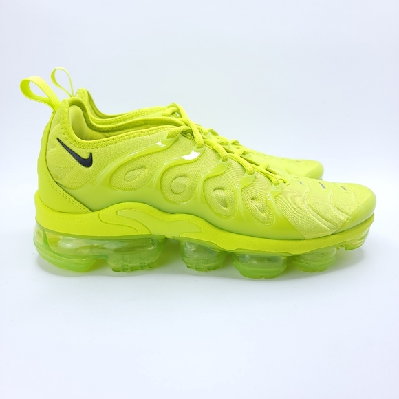 Nike Shoes - Nike Women's VaporMax Plus Shoes Tennis Ball Neon DX1784-300